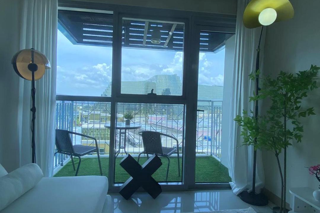 Tambo Apartment | Luxury 1,2,3Bedrooms Sunset Retreat Next to OKADA Casino,Manila Airports,MOA