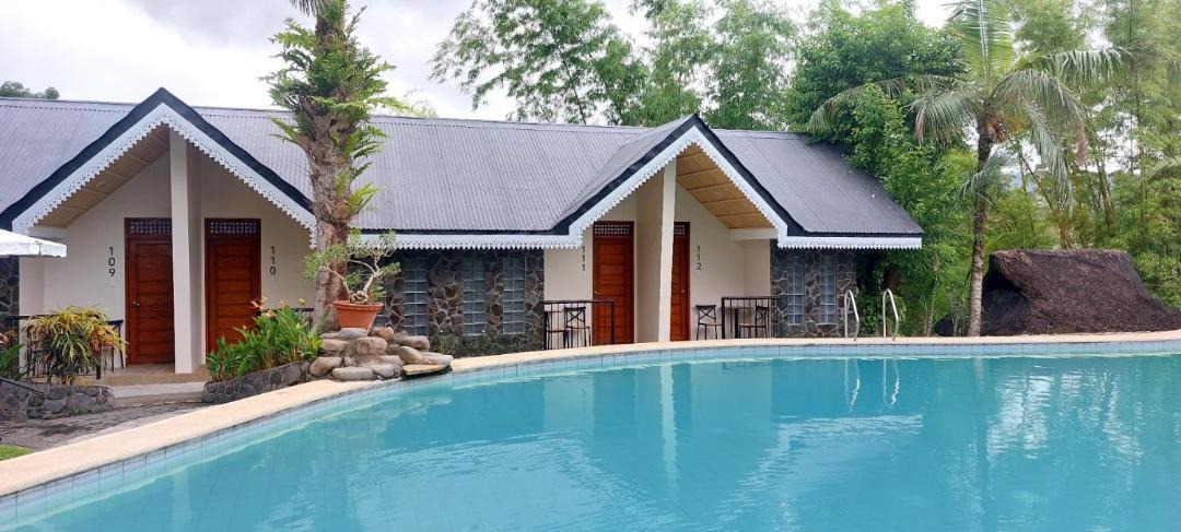Guinobatan Hotel | Casa Basilisa Hotel & Resort