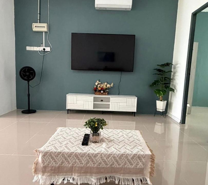 Sibu House | EMERALD Homestay Sibujaya Shop Residence