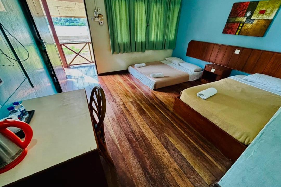 Kawasan Perindustrian Chendering Resort | Qurata Riverside Resort