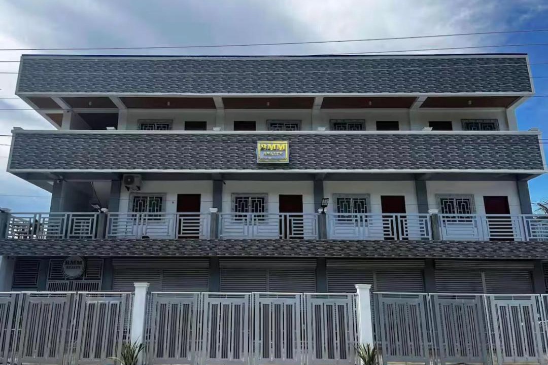 Kawayan Hotel | RMM Realty
