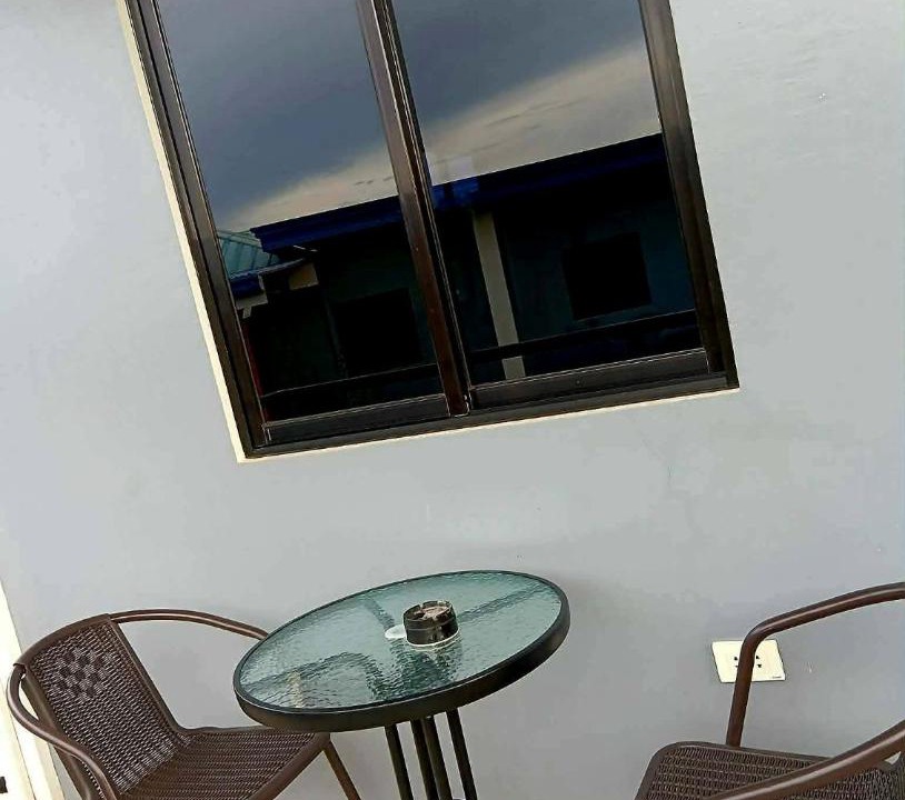 Santa Fe Apartment | Veronica Palms