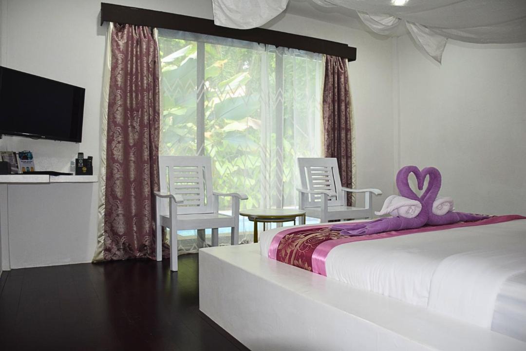 Puerto Princesa City Centre Hotel | Carpe Diem Villas & Resort