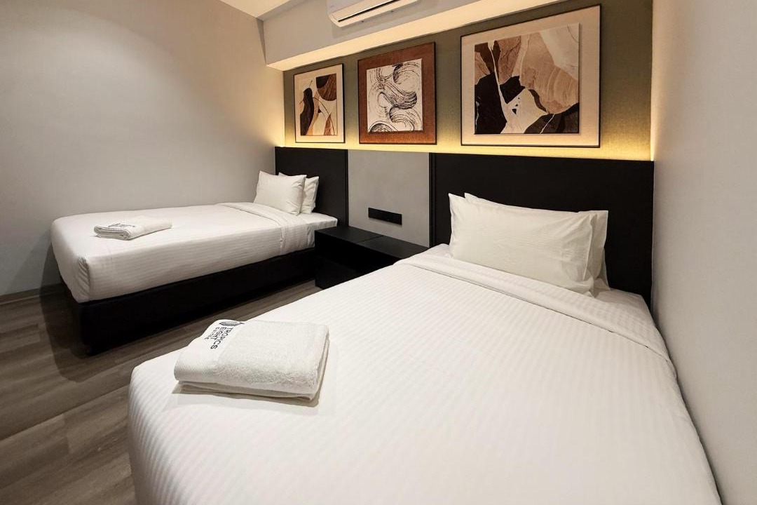 Taman Selamat Hotel | Tropics Eight Suites