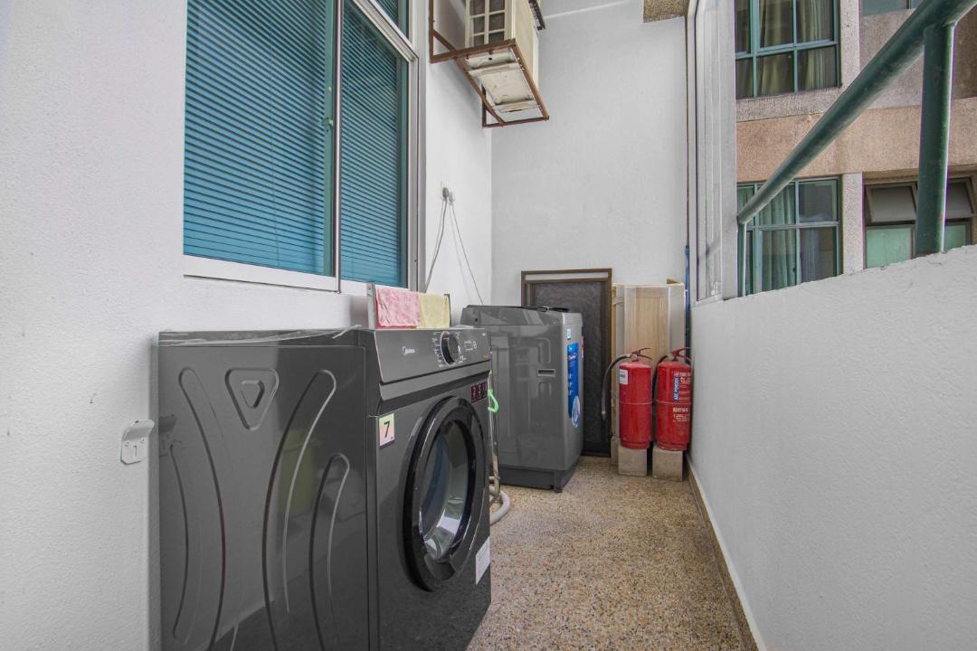 Kuala Lumpur City Centre Apartment | Luxe 3BR Skyline Retreat Walk2KLCC MRT Station