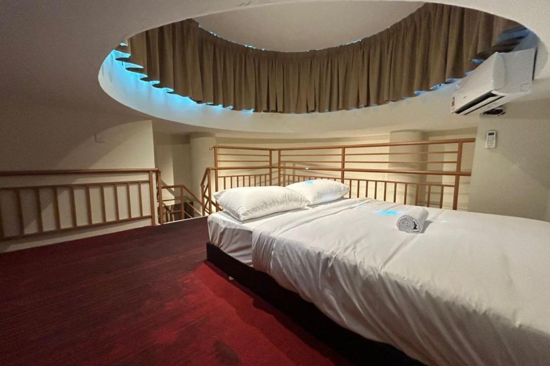 The Strand Hotel | Swing & Pillows - Kota Damansara
