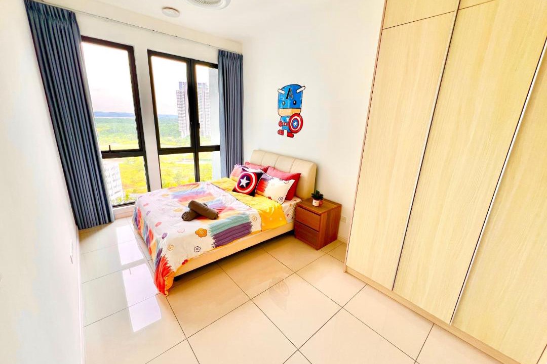 Medini Apartment | Legoland-Joyful Hero 3BR-10-12pax Near Ecobotanic Nice Pool city view