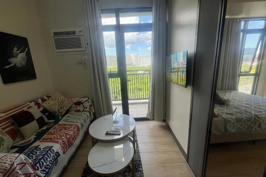 Tambo Apartment | Gentry Manor Near MOA&Airport WiFi TV Okada view 6Q