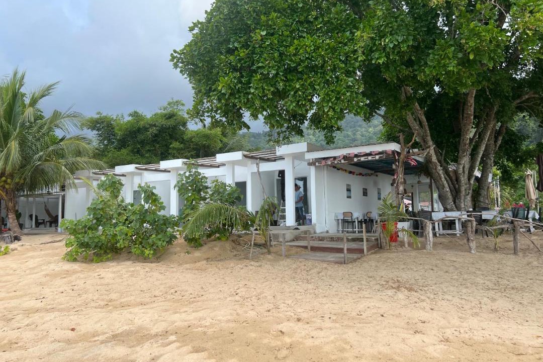 Tekek Resort | Coral Reef Holidays