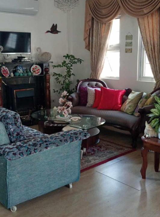Jaro House | Room in Lustria Castle