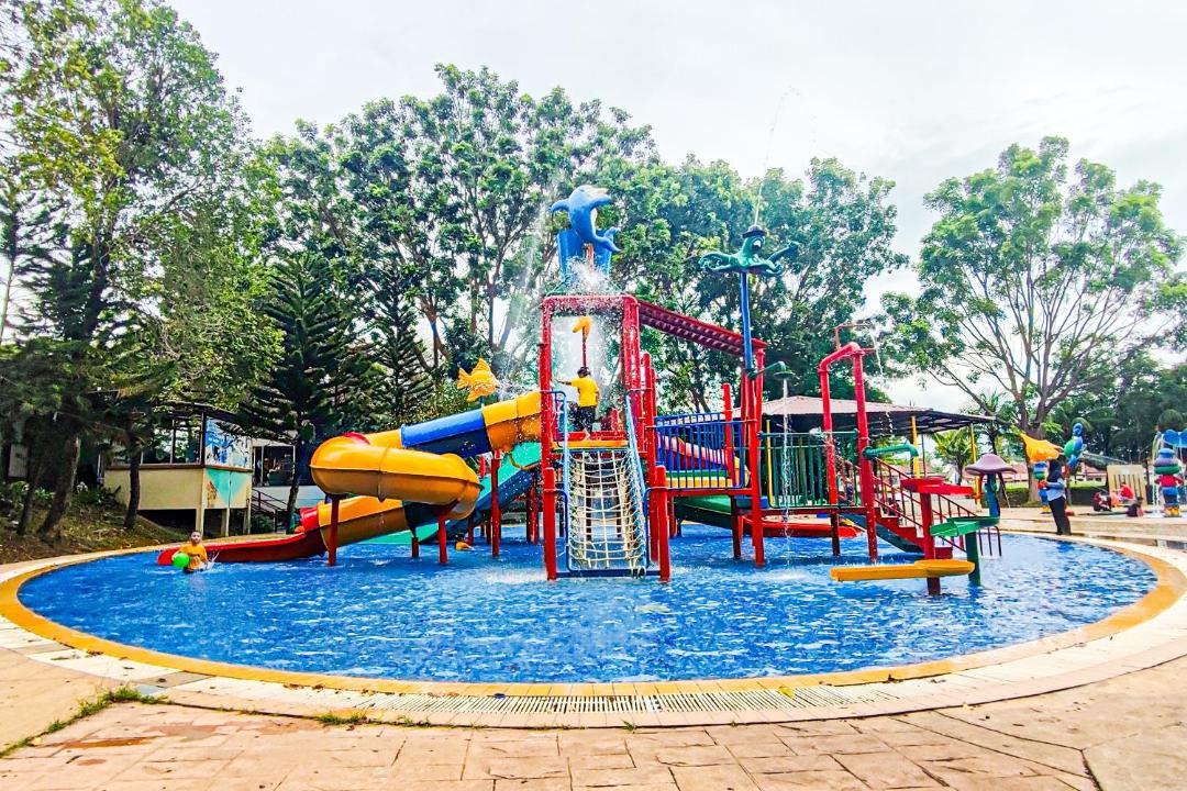 Malacca City Apartment | Bayou Lagoon Water Park Resort at Melaka by HCK
