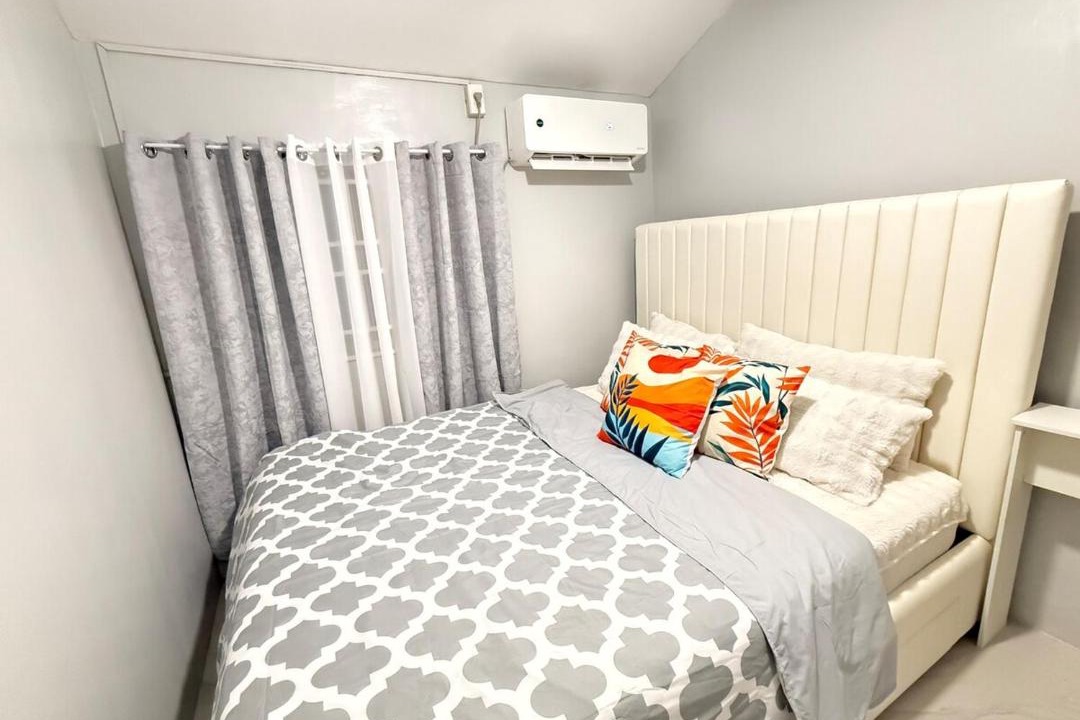 Talomo District Apartment | 2 Bedroom Townhouse with Netflix Near Toril Bago Ulas Parking Instructions in Photos