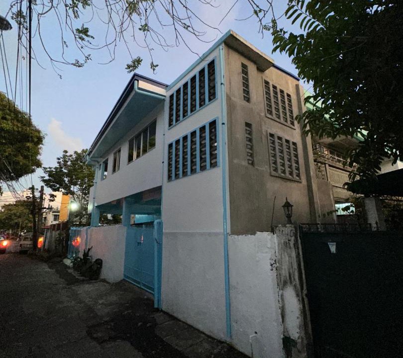 Legazpi House | Mamitas Transient