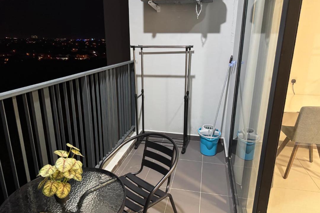 Taman Charming Apartment | 4 Pax Studio Unit - Podium, Kuching