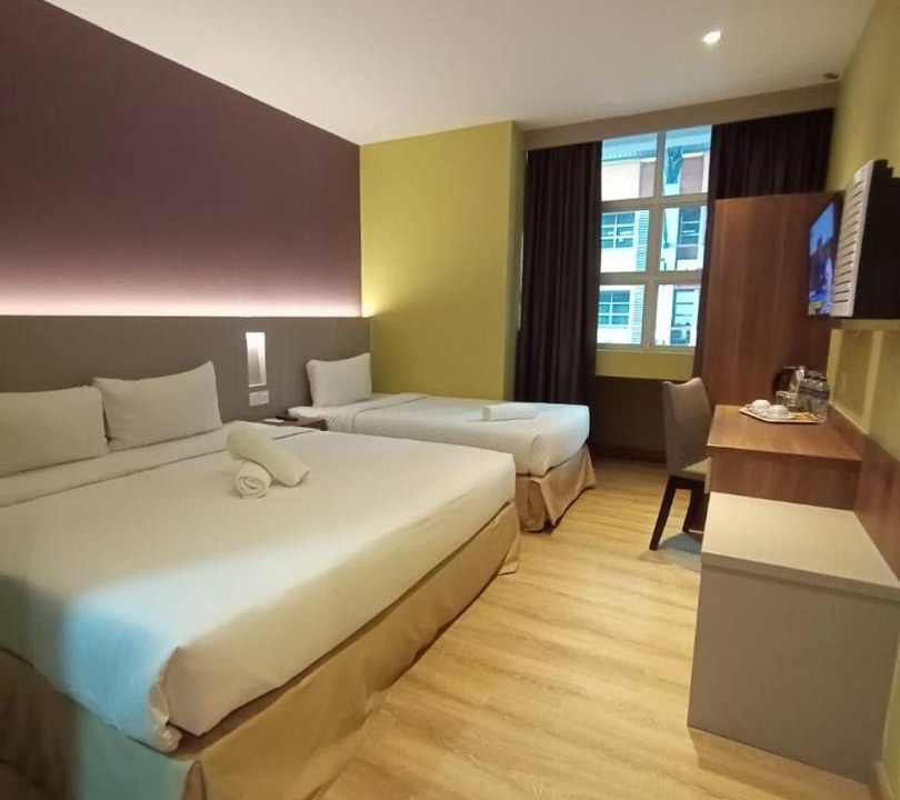 Bandar Baru Permas Jaya Hotel | YEE HOTEL Permas Jaya