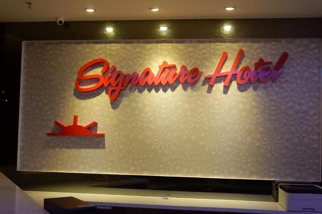 Taman Bukit Pantai Hotel | Signature Hotel @ Bangsar South