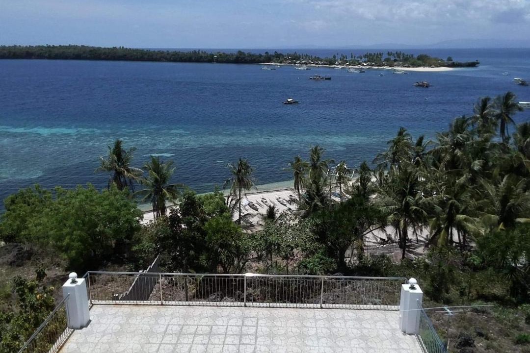 San Francisco Island Bed & Breakfast | Islandview Whitehouse - Camotes