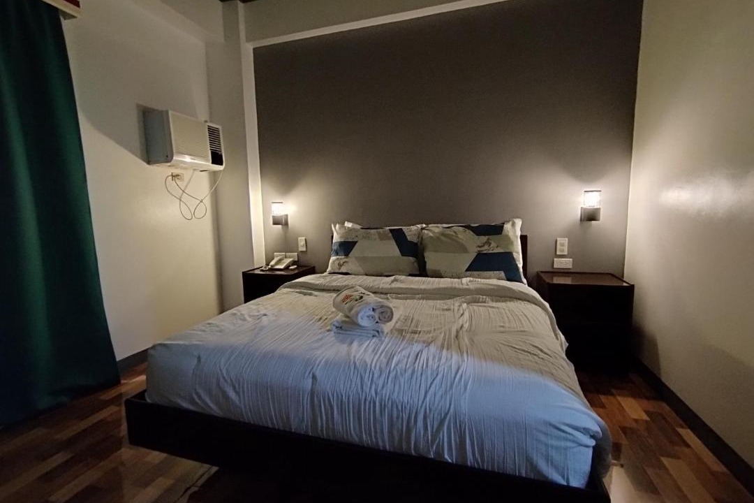 Kalibo Hotel | RedDoorz @ LQJ Hotel Old Buswang Kalibo