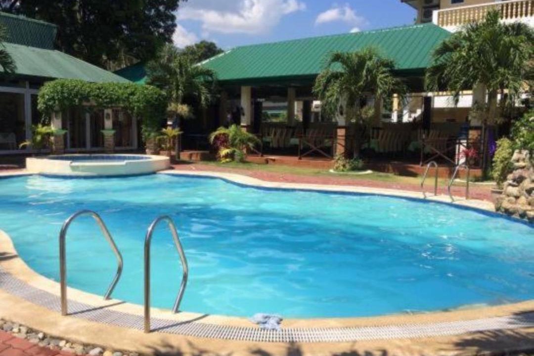 Puerto Galera Hotel | La Solana Suites and Resorts by Cocotel