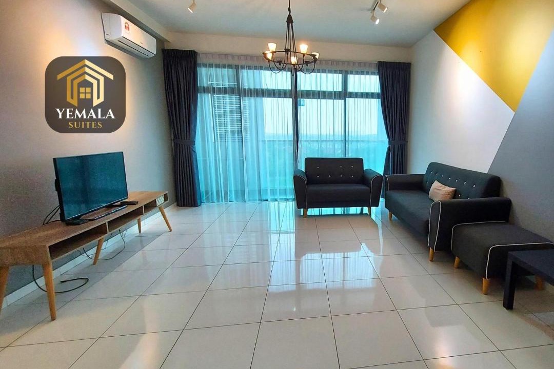 Bukit Indah Hotel | Yemala Suites at Skyloft - Johor