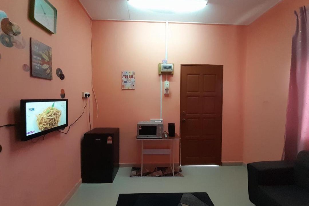 Kampung Padang Midin House | GUESTHOUSE MOKTEH