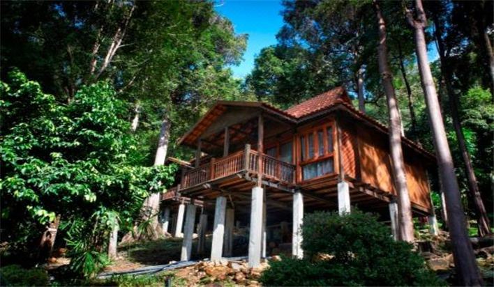 Photo of Buildings in Padang Matsirat