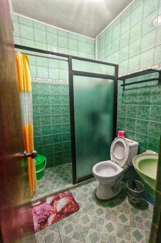 Photo of Bathroom in Alaminos