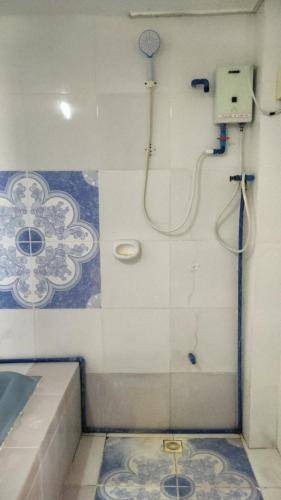 Photo of Bathroom in San Fernando