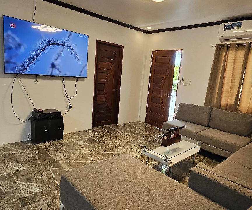 Photo of Livingroom in Basey