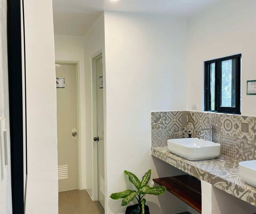 Photo of Bathroom in Basdiot