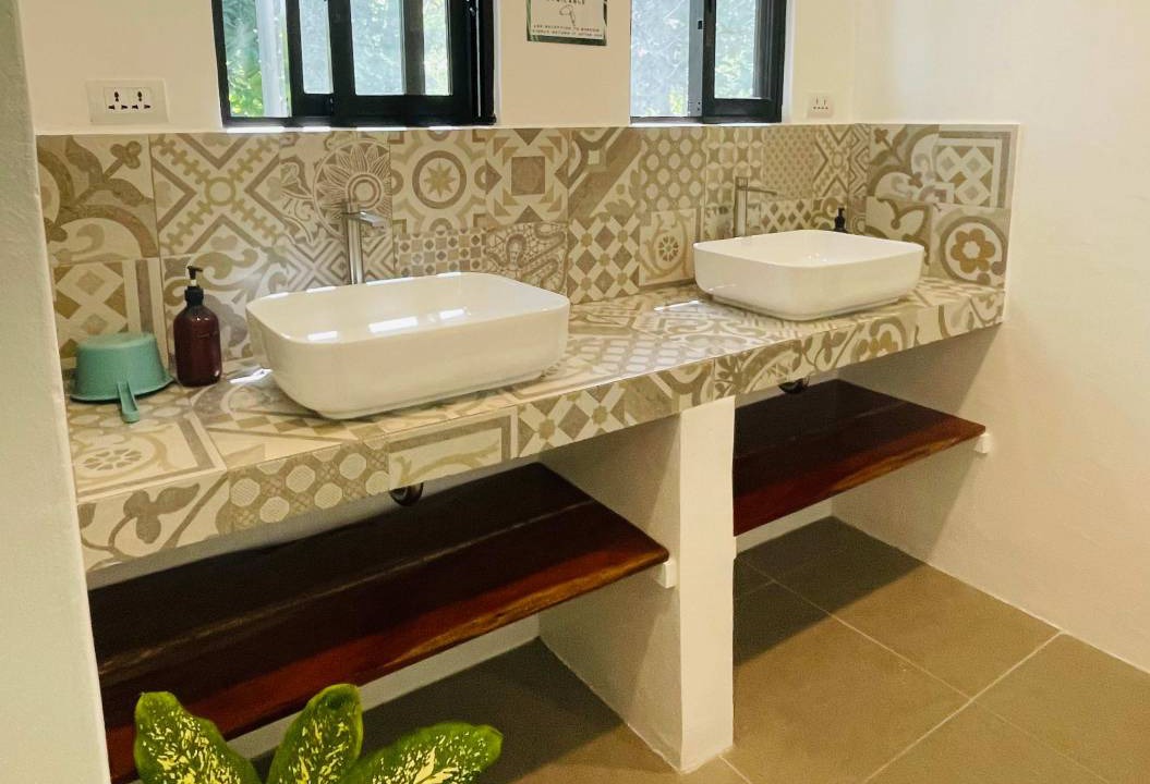 Photo of Bathroom in Basdiot
