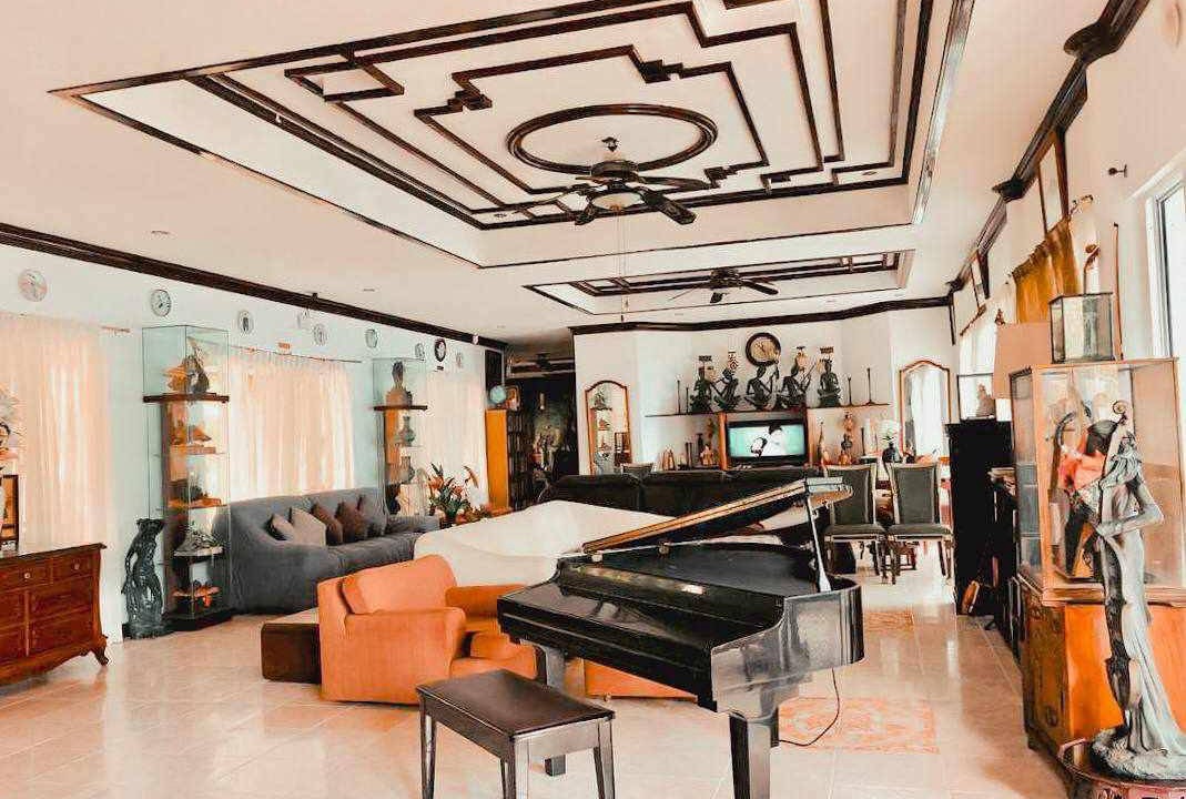 Photo of Livingroom in Dumaguete