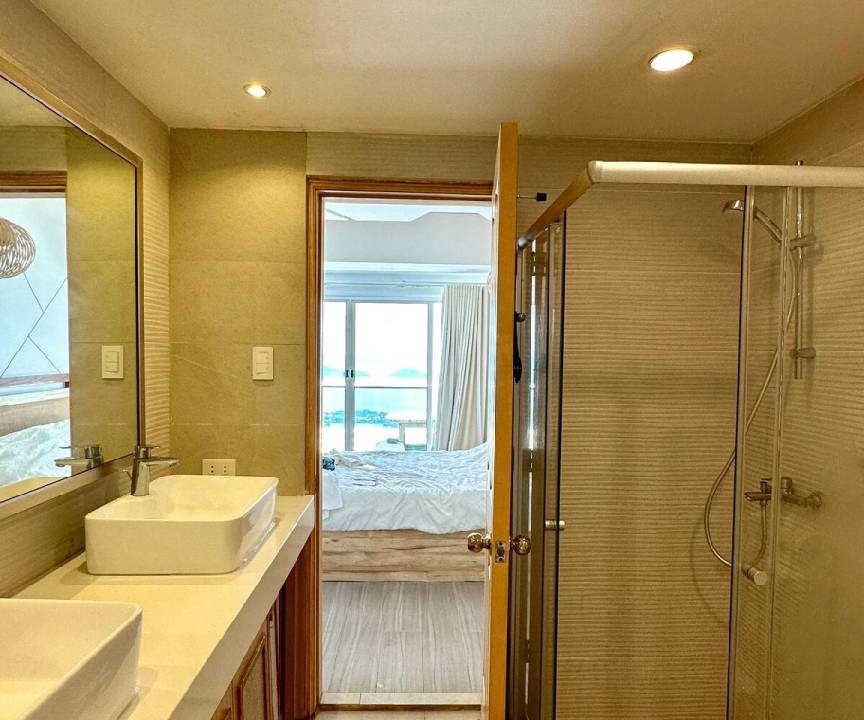Photo of Bathroom in Talisay