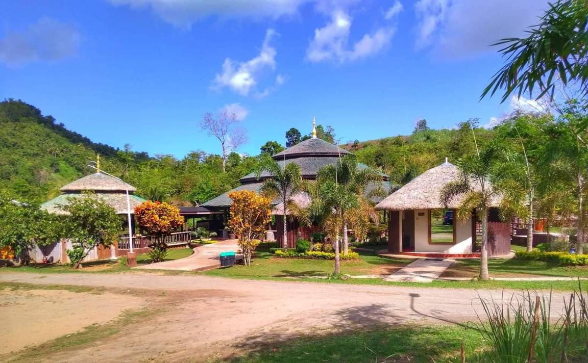 Photo of Buildings in Babatngon