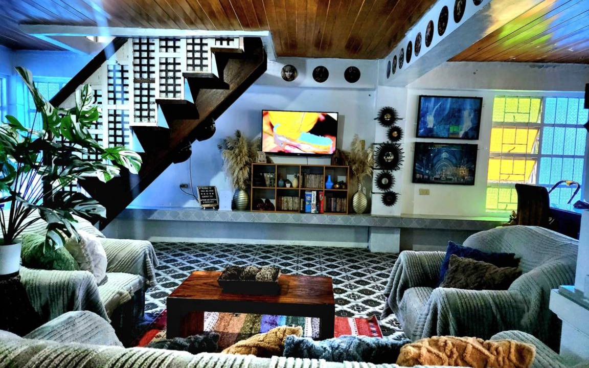 Photo of Livingroom in Aringay