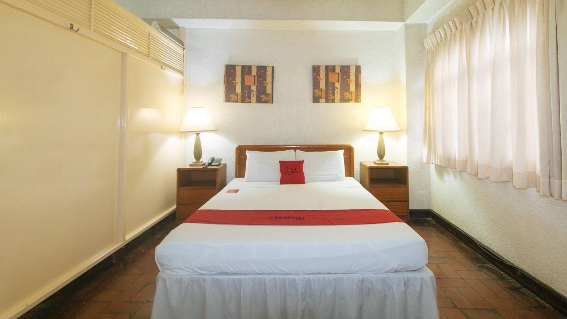 Photo of Bedroom in New Manila