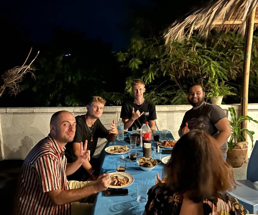 Photo of Others in Manoc-Manoc