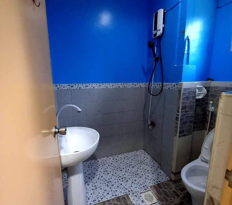 Photo of Bathroom in Looc