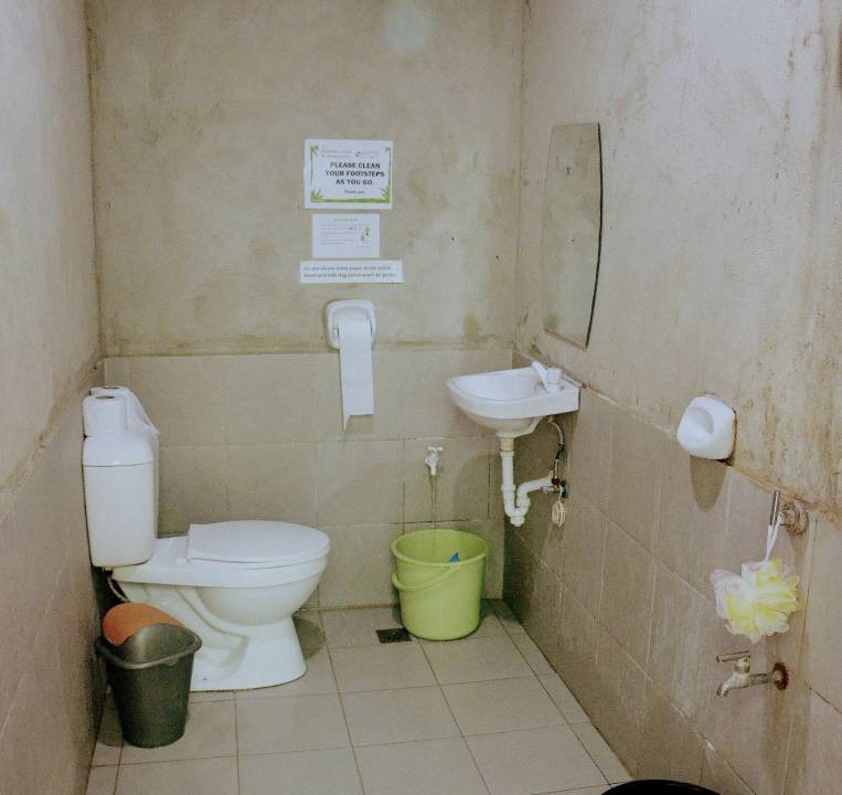 Photo of Bathroom in Daanbantayan