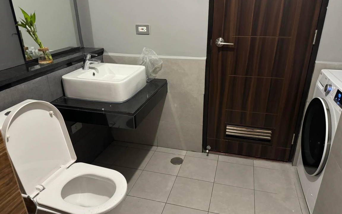 Photo of Bathroom in Barangay 76