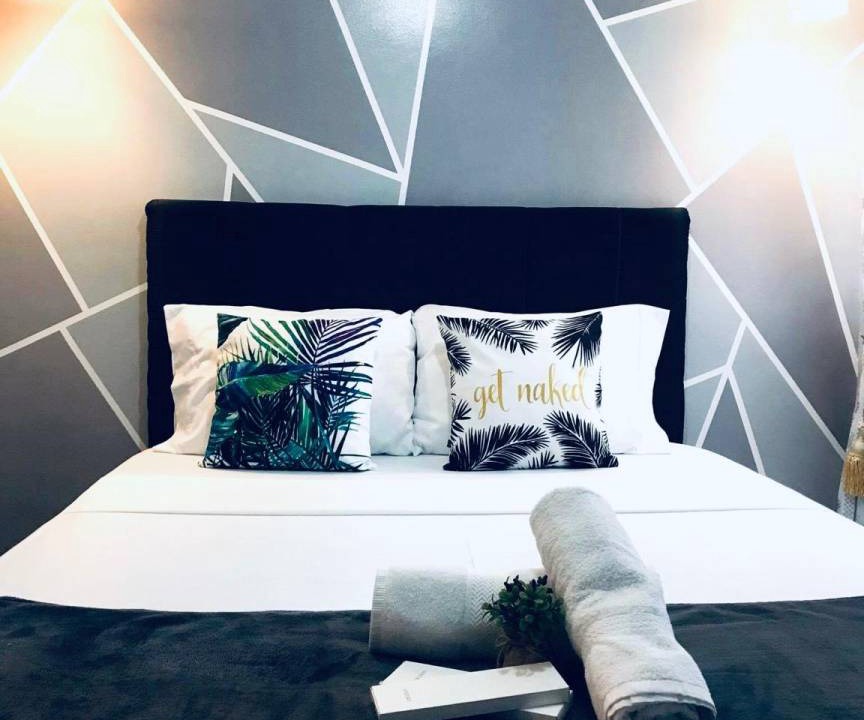 Photo of Bedroom in West Triangle