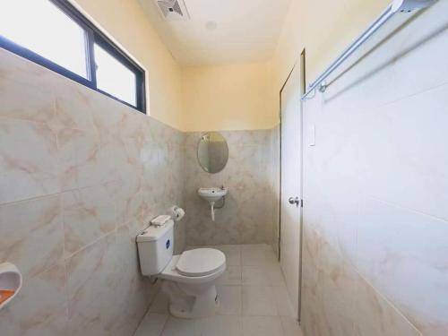 Photo of Bathroom in Larena