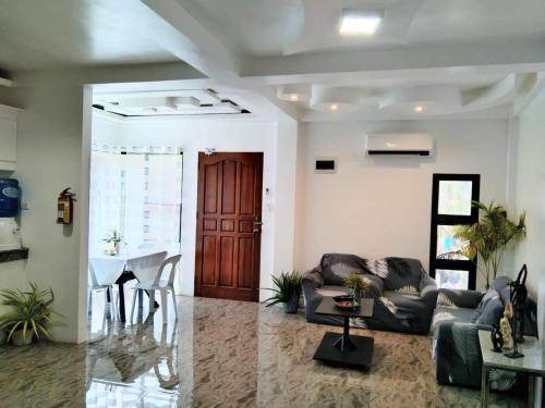 Photo of Livingroom in Logon
