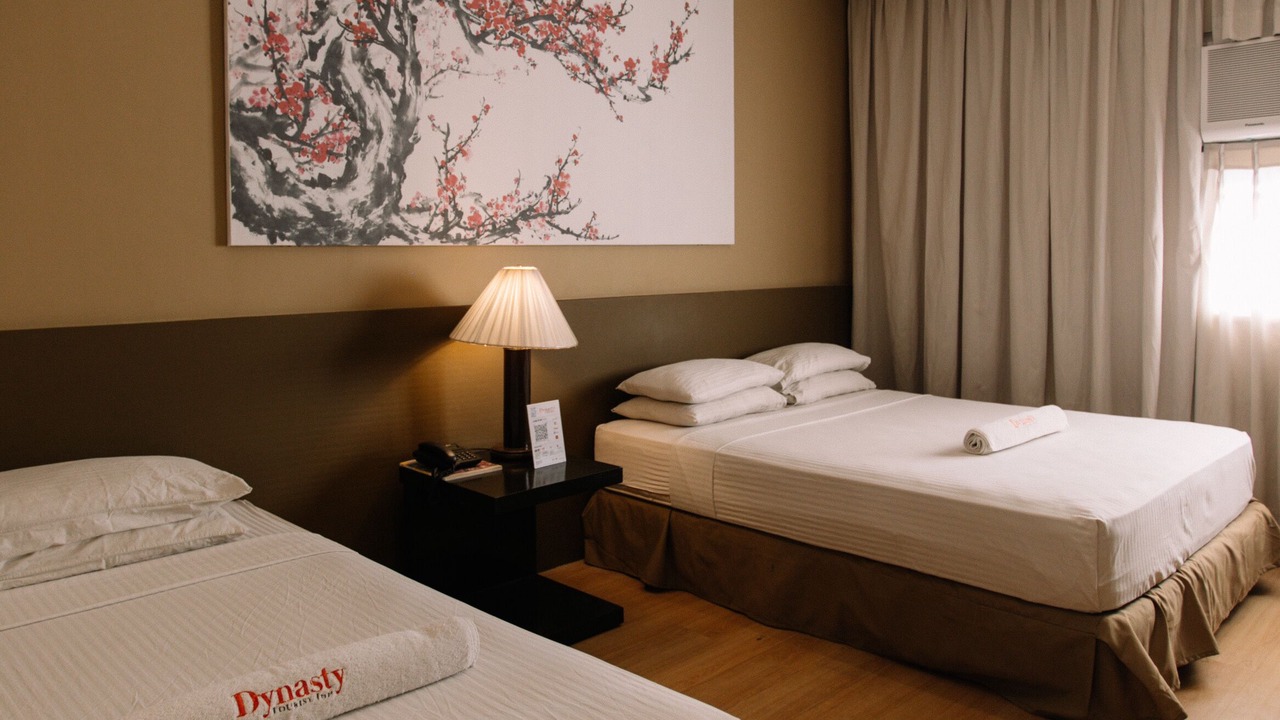 Photo of Bedroom in Capitol Site
