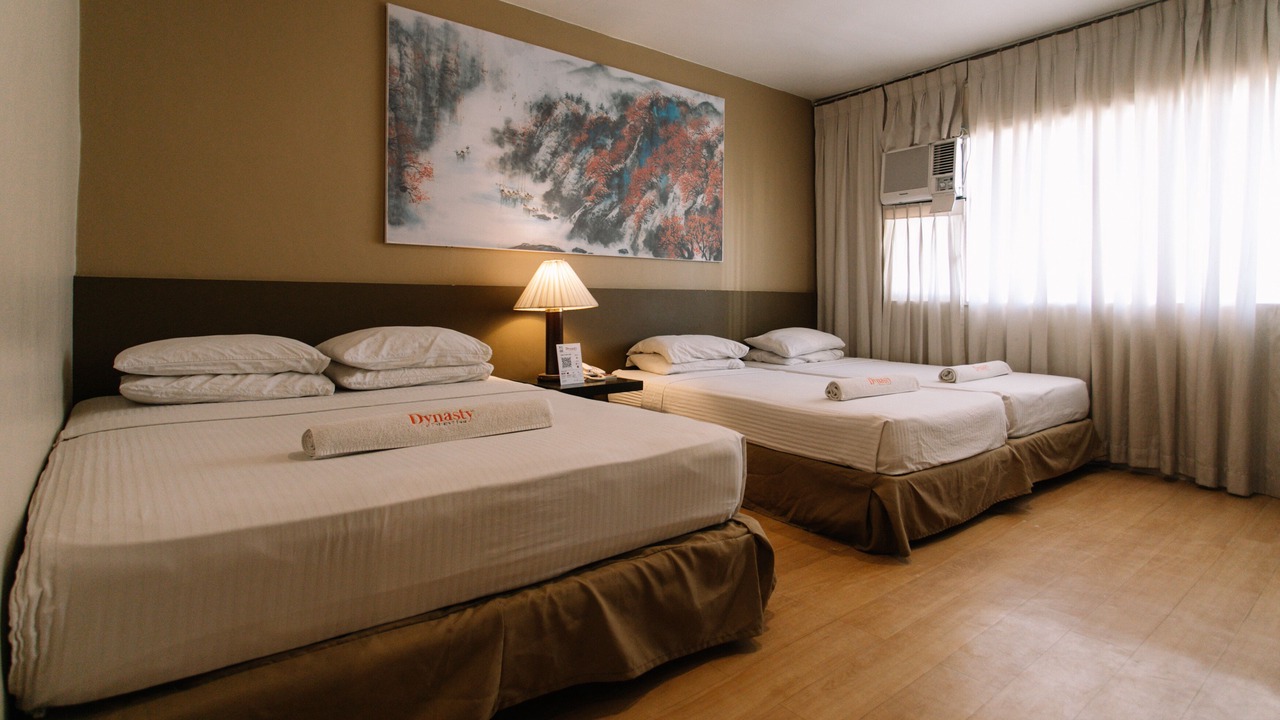 Photo of Bedroom in Capitol Site
