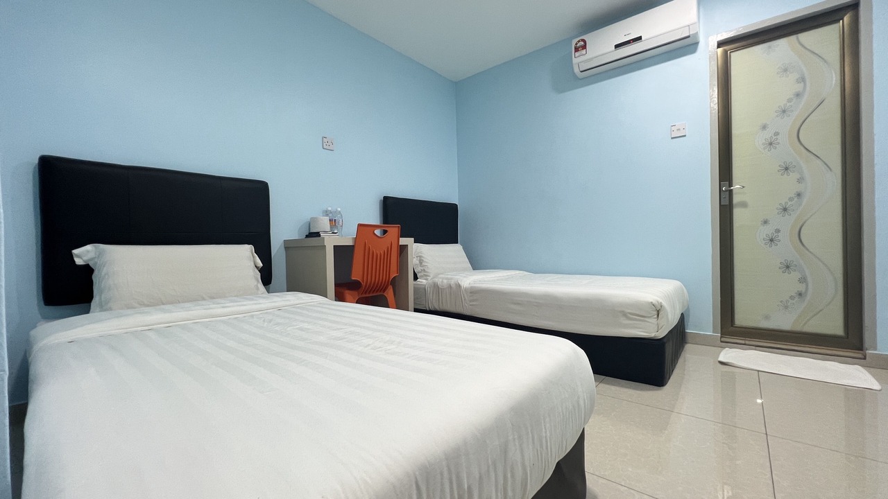 Photo of Bedroom in Kampung Stampin