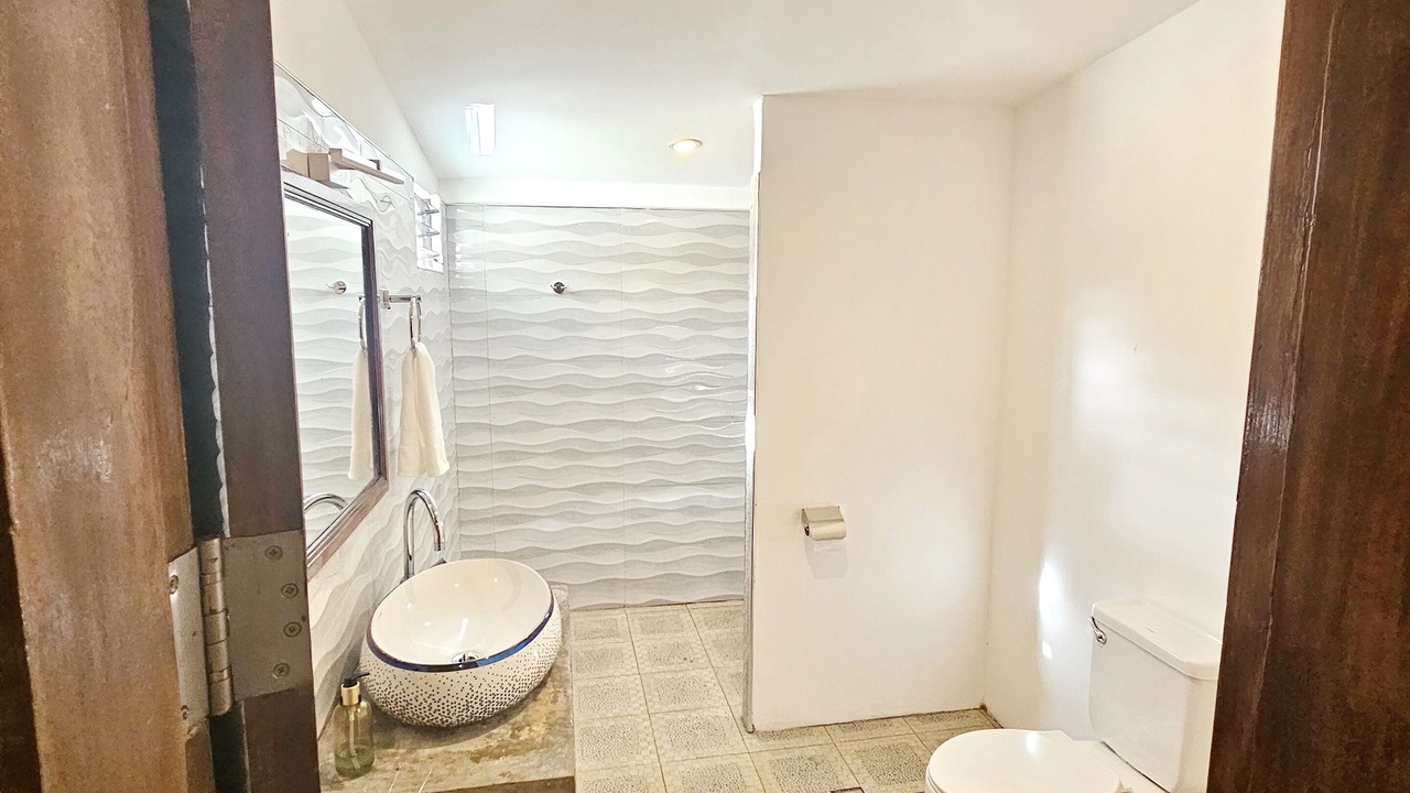 Photo of Bathroom in Lazi