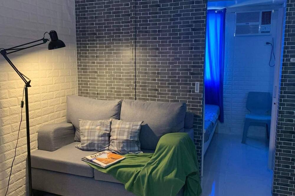 Photo of Livingroom in Malate