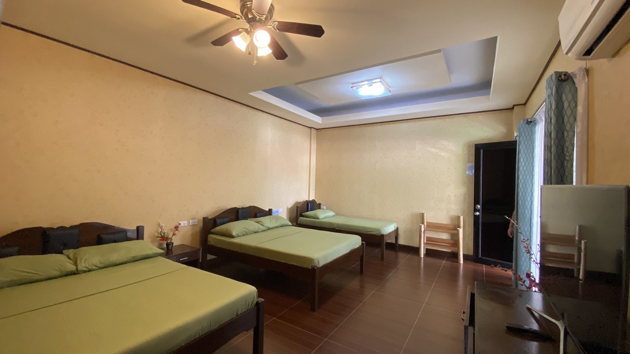 Photo of Bedroom in Abra de Ilog