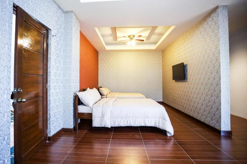 Photo of Bedroom in Abra de Ilog